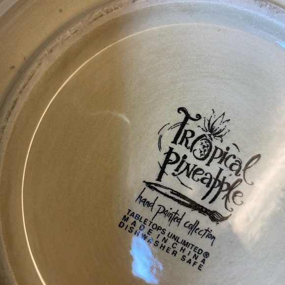 🍍Table Tops Unlimited Tropical Pineapple Hand Painted Edition Salad Plates - Picture 9 of 11